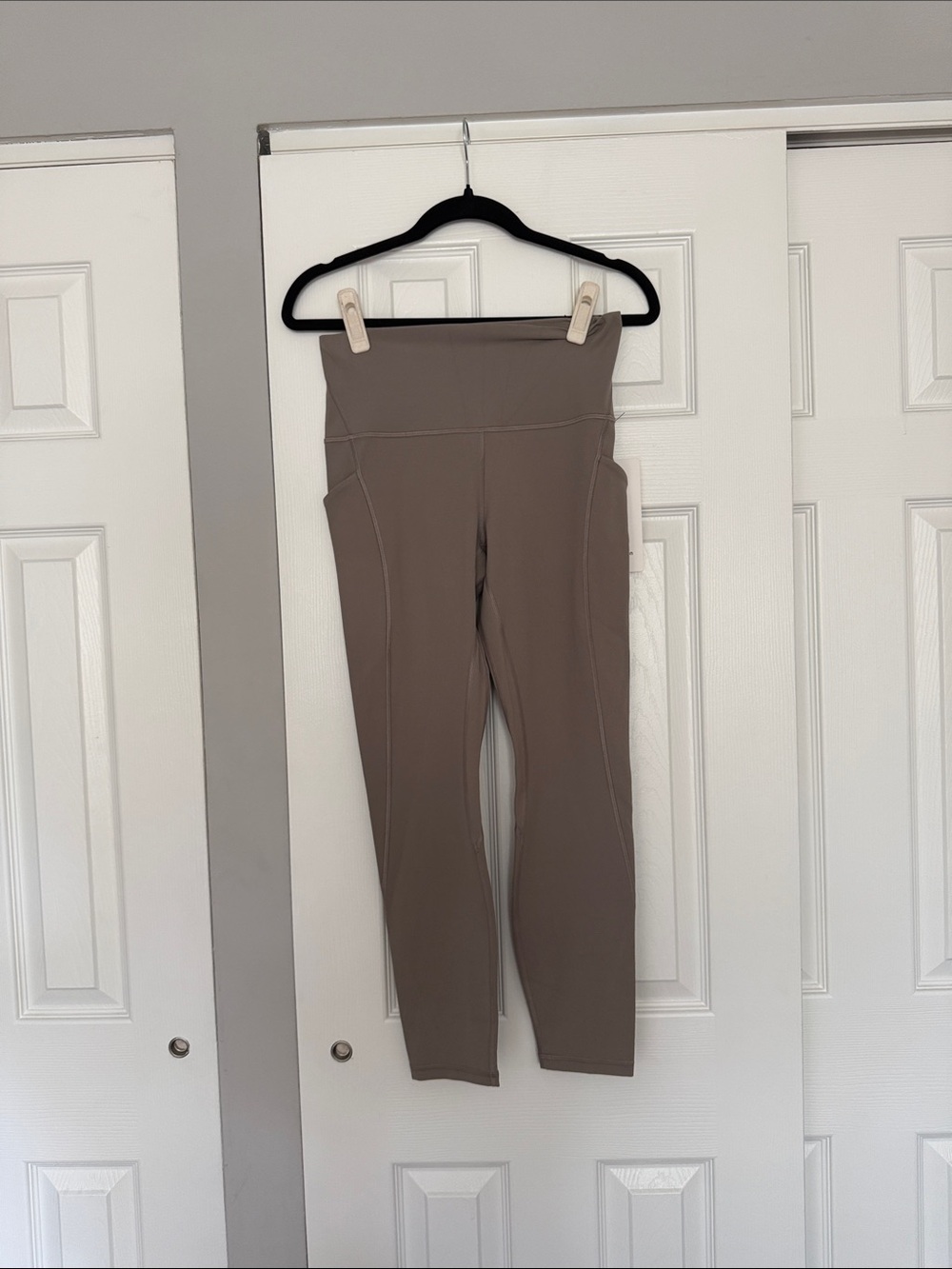 Lululemon Align 25” w pockets